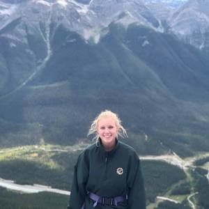 Meet your Posher, Celynn